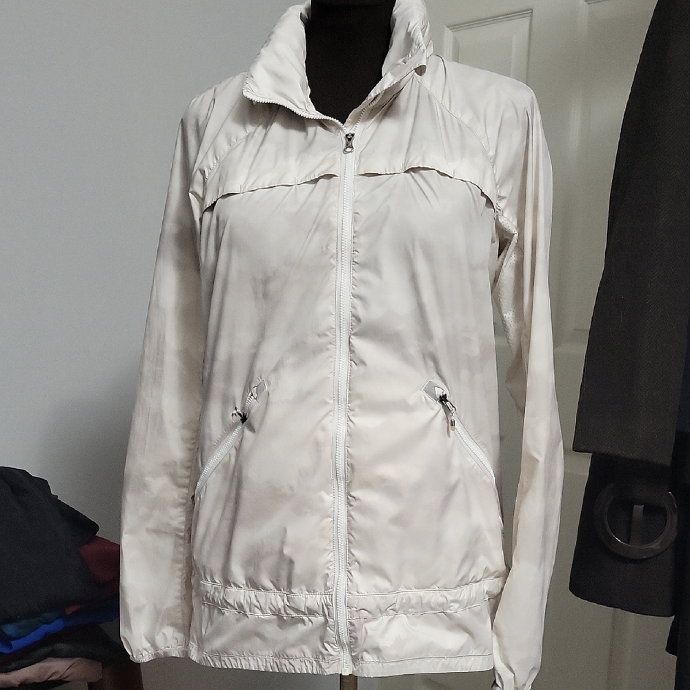 Lululemon Size 6/8 Miss Misty Jacket II